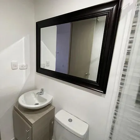 Refugio Moderno En Las Alturas *
